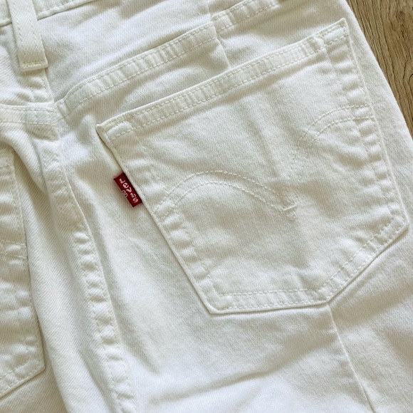 Levi’s Altered 721 High Rise Skinny White Jeans - Picture 7 of 10